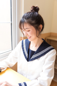 猩红山峰